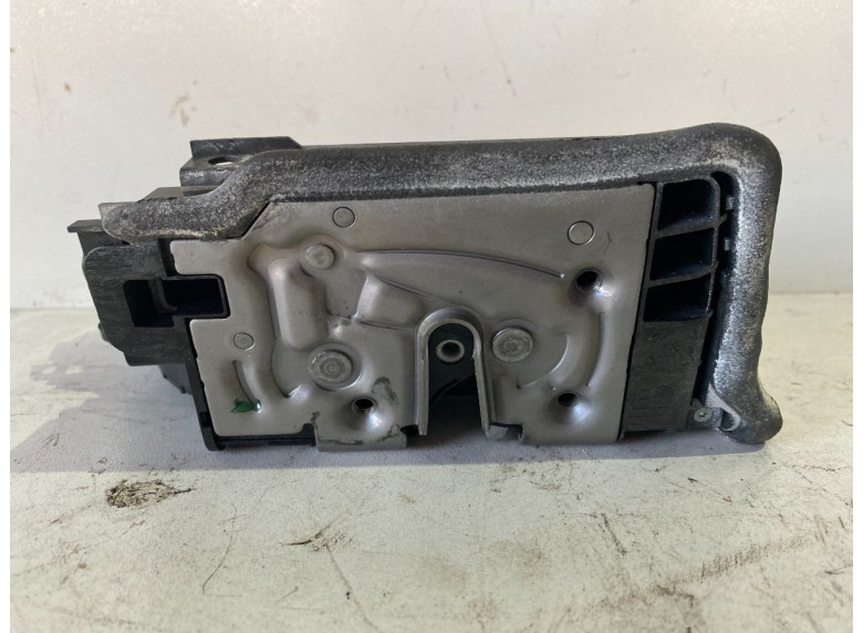 Замок двери передней левой к BMW X5 G05, 2023г.